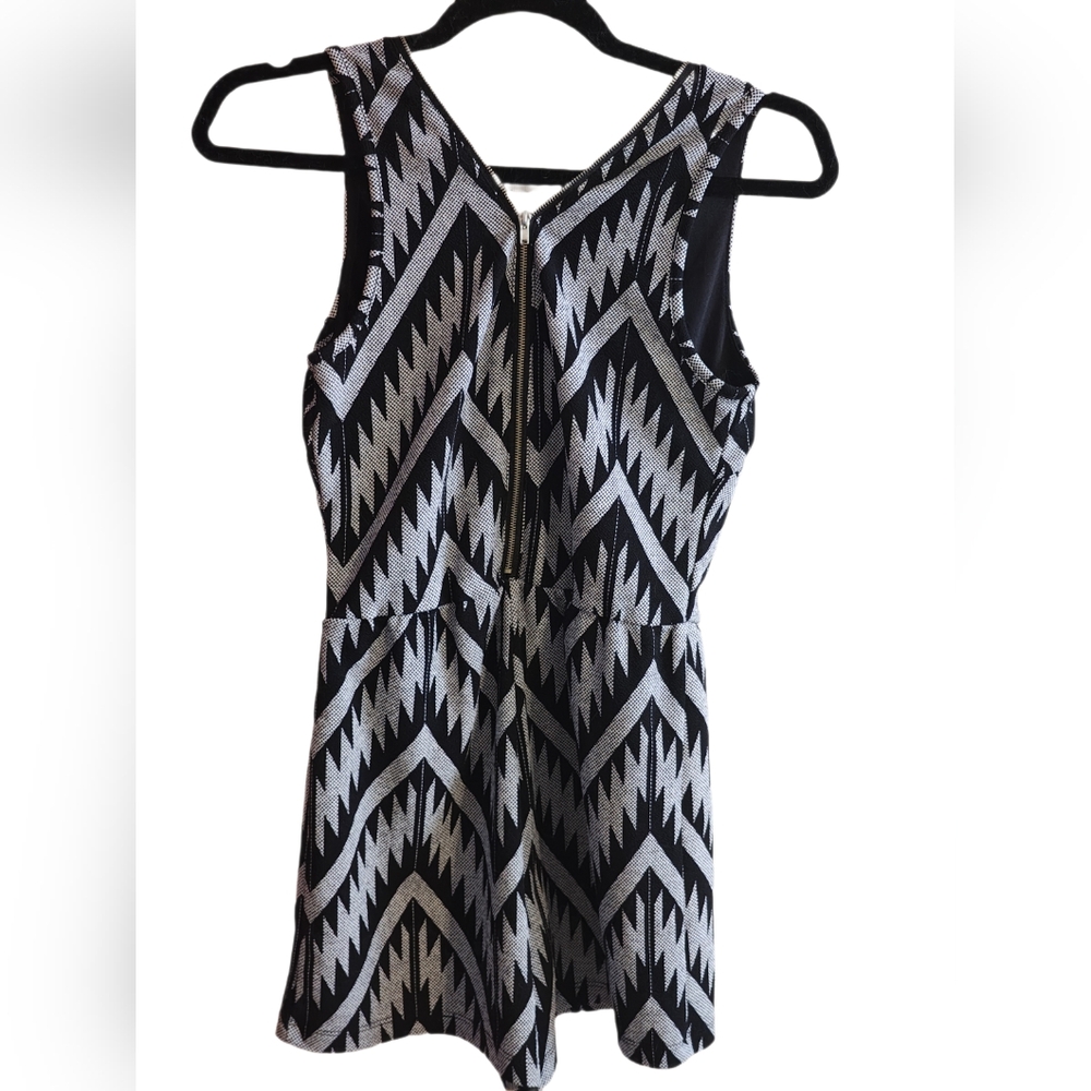 UK2LA Romper - Picture 2 of 4